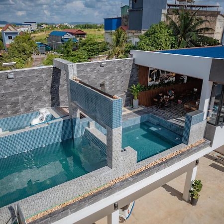 A&J Kampot Boutique Hotel Exterior photo