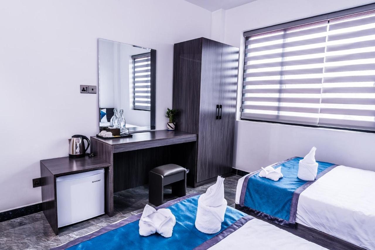 A&J Kampot Boutique Hotel Exterior photo