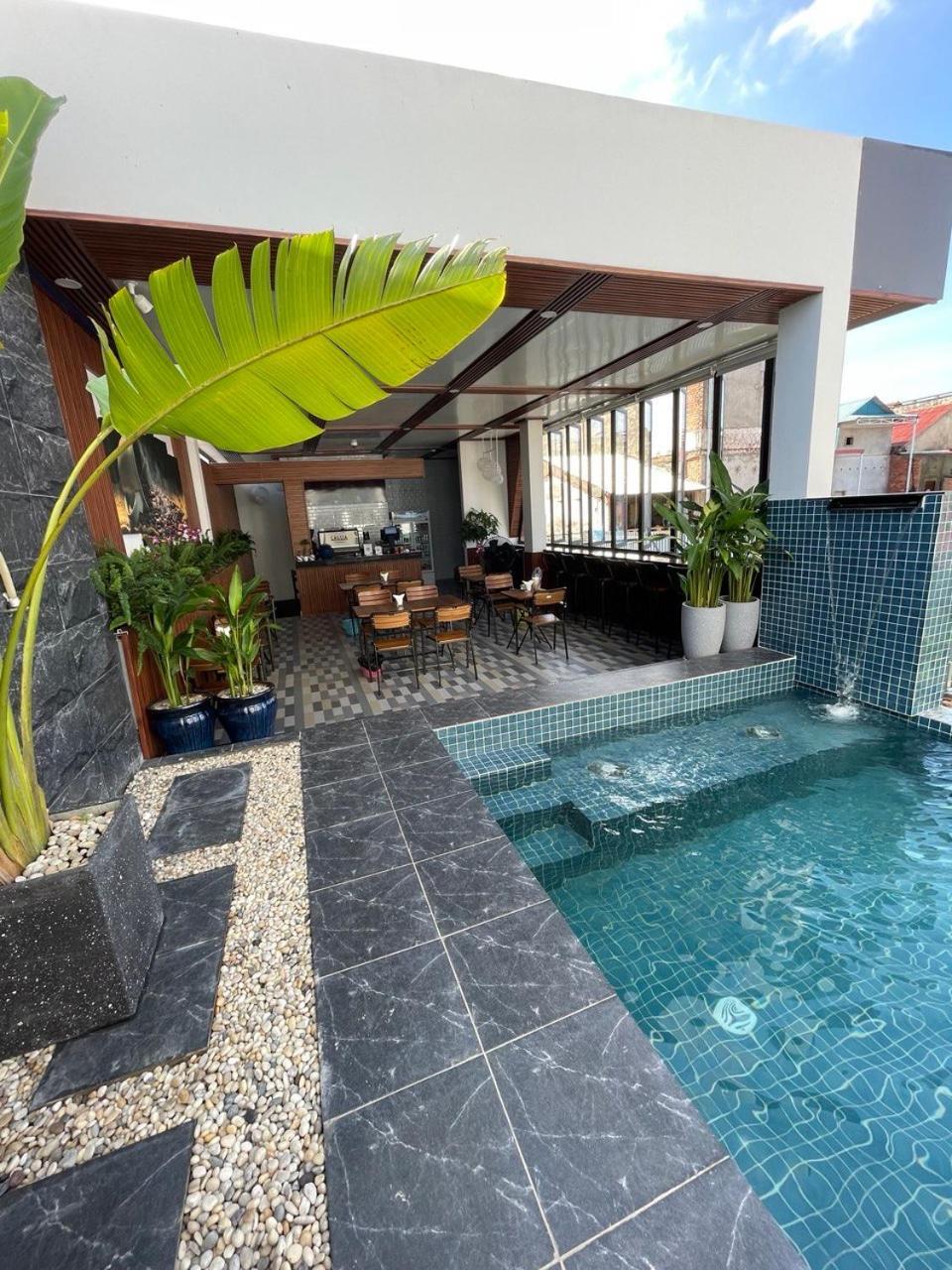 A&J Kampot Boutique Hotel Exterior photo