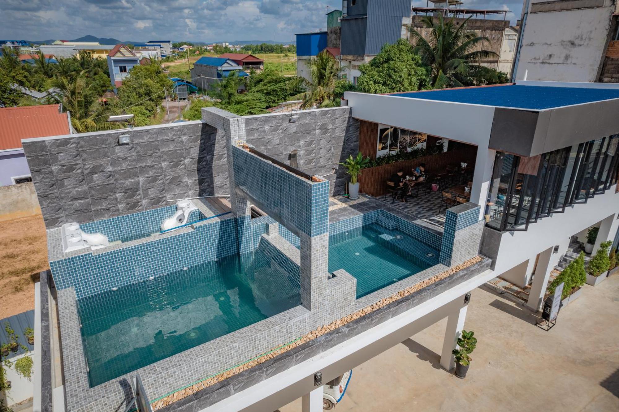 A&J Kampot Boutique Hotel Exterior photo